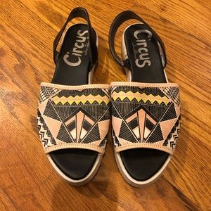 Circus sandal